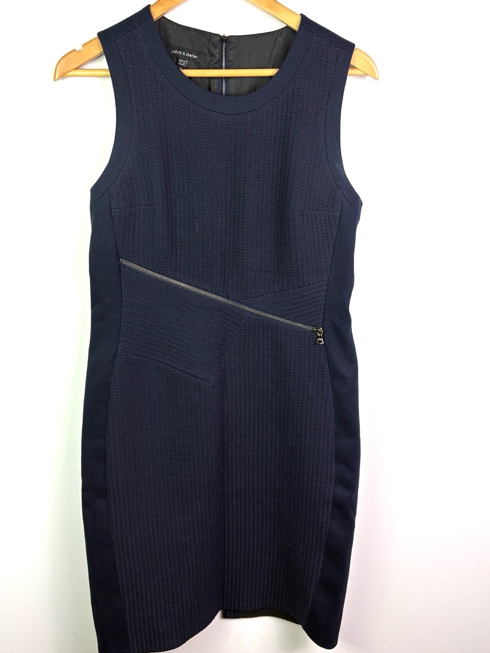 Judith + Charles Sleeveless Navy Zip-Accent Sheath Dress size 10